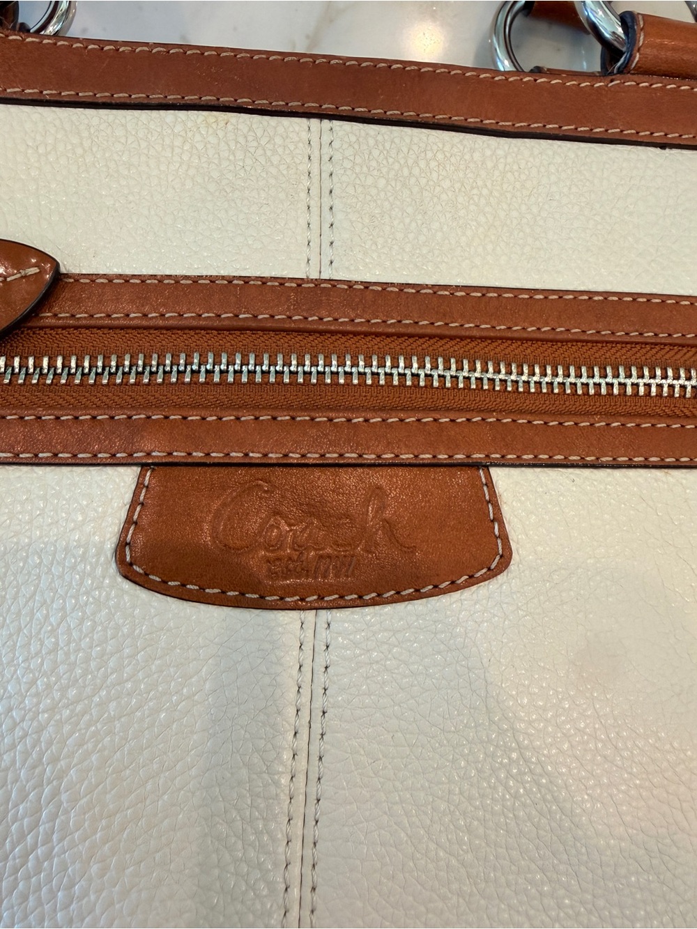 Coach Penelope F14683 Pebbled Cream  Leather Shoulder Tote 👜 - Picture 5 of 16